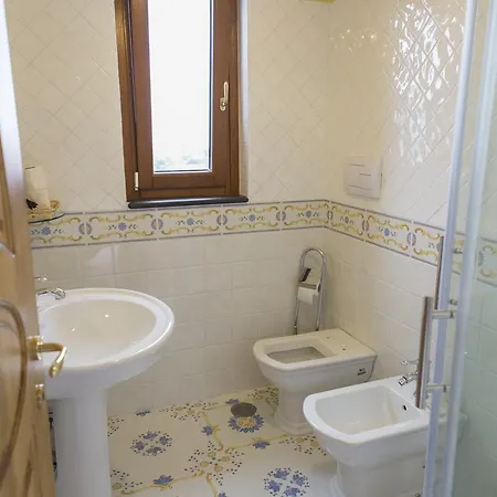 فندق مبيت وإفطار Rianna & Breakfast سكالا