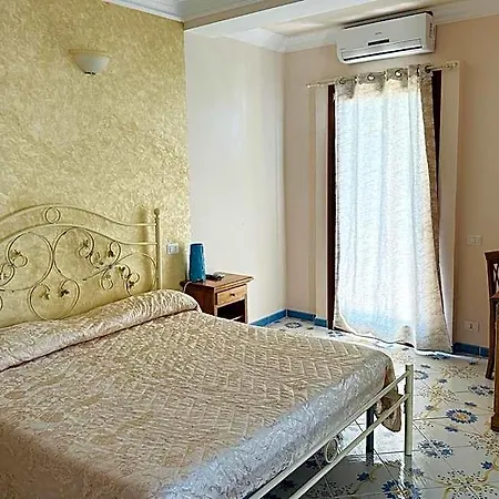 리안나 룸 앤 브렉퍼스트 B&B